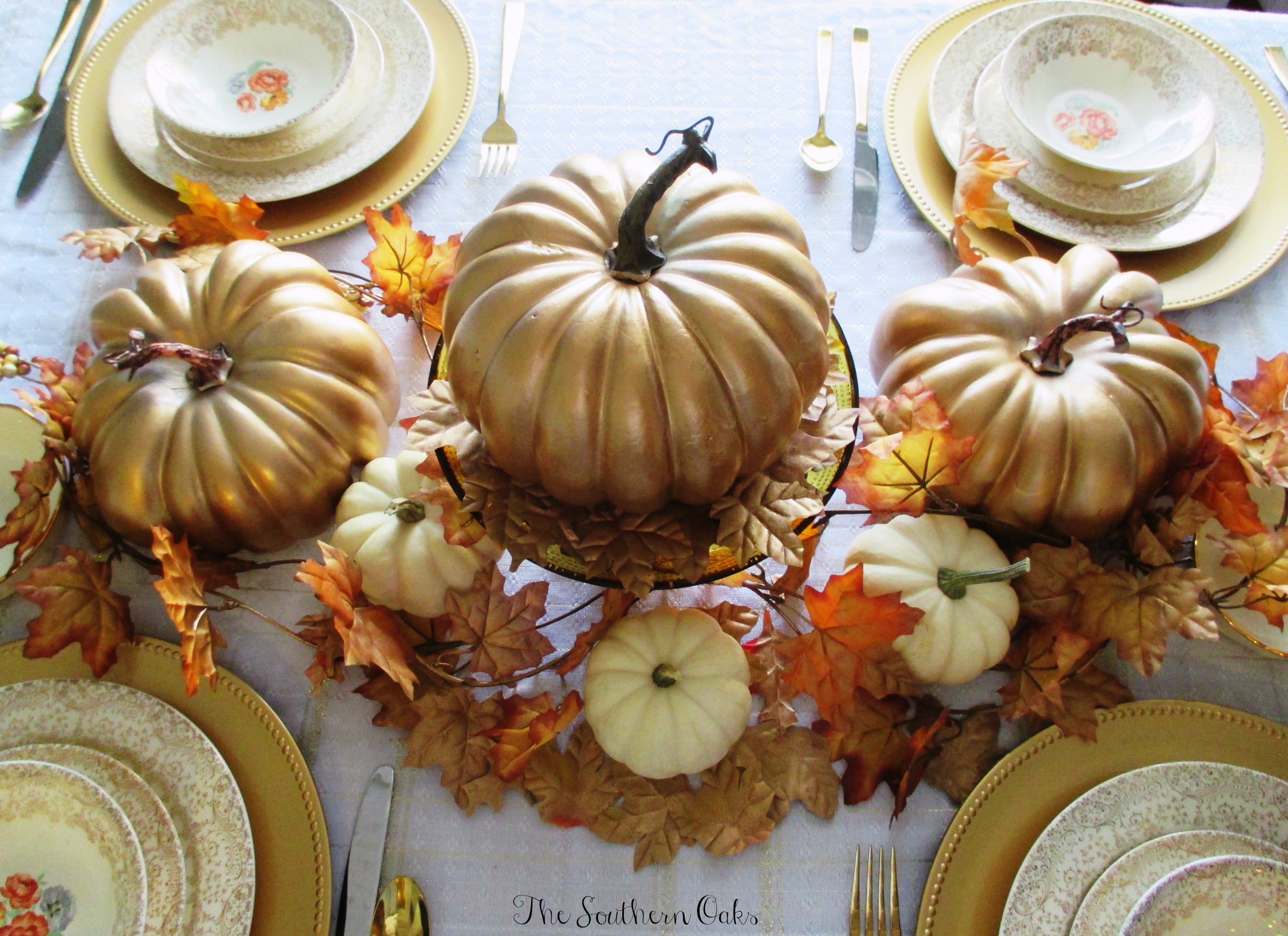 Harvest Gold Thanksgiving Tablescape - Sweet Southern Oaks